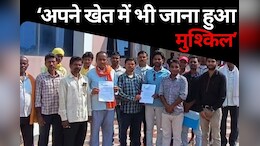 Surajpur में किसान कर रहे सड़क और पुलिया की मांग, नहीं मानने पर ट्रेन रोकने की दी चेतावनी