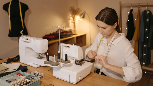 Best Deals On Sewing Machine From Flipkart
