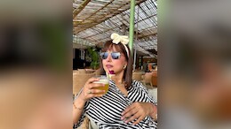 Like Hina Khan's Breezy Goa Getaway, Enjoy Meals With A View At These Beachside Restaurants