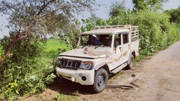 Accident in Phalodi: फलोदी में स्कूल जाती कैंपर वैन पलटने से 2 बच्चों की मौत, 9 घायल &nbsp;