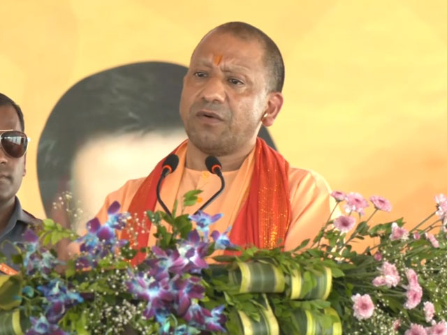 "Do You Support Separate Flag For J&K": Yogi Adityanath Asks Rahul Gandhi