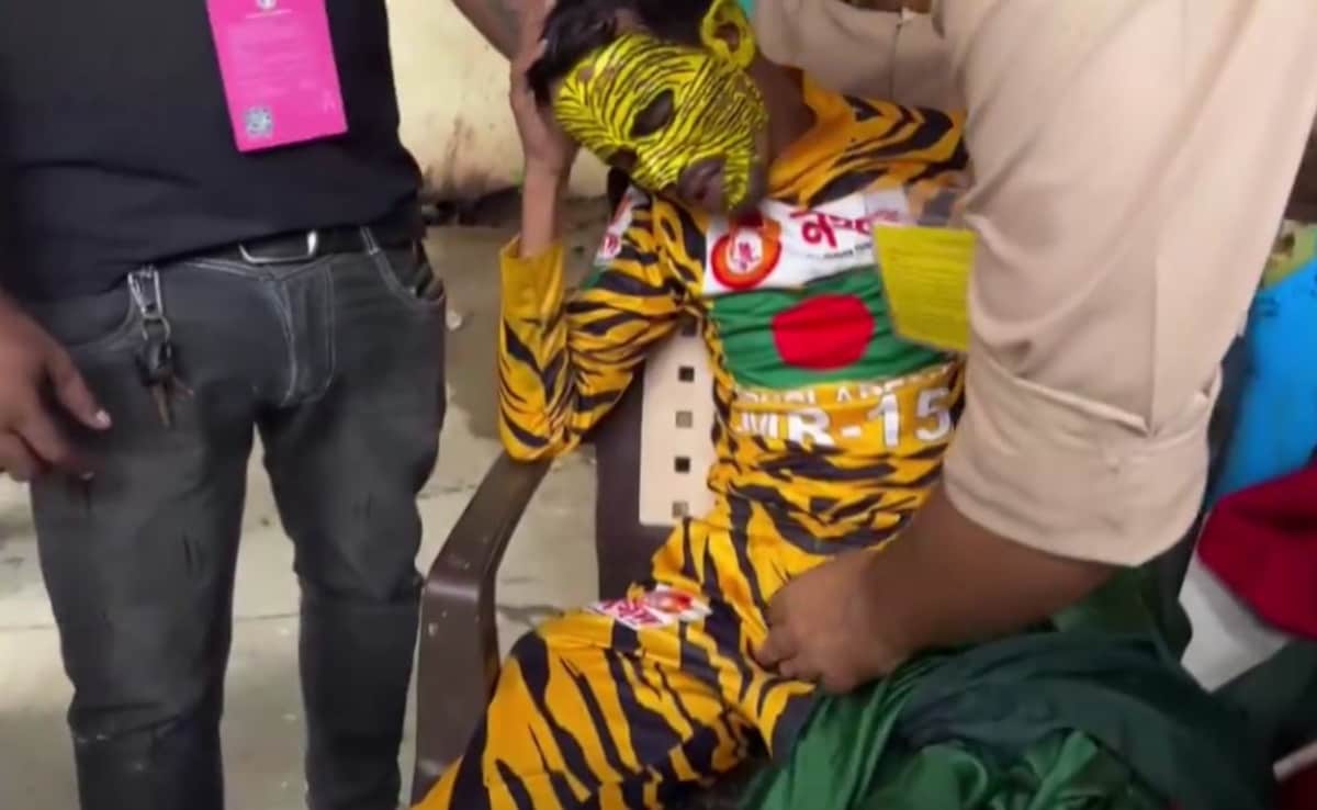 "AttentionSeeker" Report Makes Big Claim About Bangladesh Super Fan