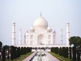 Water Leakage In Taj Mahal's Main Dome After Heavy Rain Water Leakage In Taj Mahal's Main Dome After Heavy Rain
