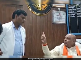 मरीजों से पर्ची बनाने के लिए 1 रुपये ज्यादा ले रहा था कर्मचारी, विधायक की कलम चलने से गई नौकरी  