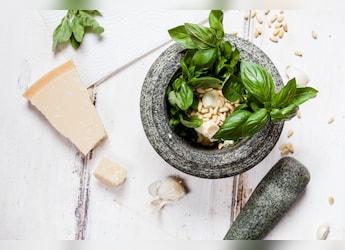 5 Common Mistakes You're Making With Your Mortar And Pestle (And How To Fix Them) 5 Common Mistakes You're Making With Your Mortar And Pestle (And How To Fix Them)