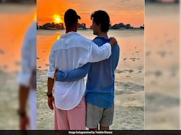 ICYMI, Akshay Kumar And Son Aarav's Famjam Pic. Courtesy Twinkle Khanna ICYMI, Akshay Kumar And Son Aarav's Famjam Pic. Courtesy Twinkle Khanna