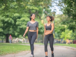 वॉक करते समय अगर आप भी करते हैं ये गलतियां तो आज से ही कर दें बंद, नहीं तो फायदा की जगह पहुंच सकता है नुकसान वॉक करते समय अगर आप भी करते हैं ये गलतियां तो आज से ही कर दें बंद, नहीं तो फायदा की जगह पहुंच सकता है नुकसान