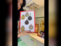 बच्चे के मेडल रखने के लिए कोई जगह नहीं है तो घर पर मिनटों में तैयार करें हैंगिंग स्टैंड, हमेशा रहेंगे सुरक्षित