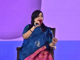 NDTV युवा कॉन्क्लेव: बांसुरी स्वराज ने बताया मां से विरासत में मिली कौन सी खूबसूरत चीज, क्यों रखा गया यूनिक नाम? NDTV युवा कॉन्क्लेव: बांसुरी स्वराज ने बताया मां से विरासत में मिली कौन सी खूबसूरत चीज, क्यों रखा गया यूनिक नाम?