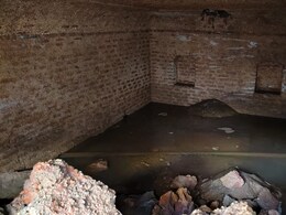 MP के इस जिले में खुदाई में मिला अनोखा कमरा, मुगलकालीन निर्माण होने का किया जा रहा दावा