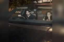 Sidharth Malhotra, Kiara Advani And A Range Rover - A New <i>Prem Kahaani</i> Sidharth Malhotra, Kiara Advani And A Range Rover - A New <i>Prem Kahaani</i>