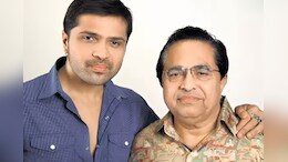 Himesh Reshammiya: हिमेश रेशमिया के पिता का हुआ निधन, फिल्में प्रोड्यूस कर चुके हैं विपिन रेशमिया