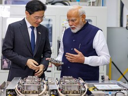 मैं भारत में कई सिंगापुर बनाना चाहता हूं... 'चिप चैंपियन' की हर चीज बारीकी से देखी, जानिए मोदी का क्या ड्रीम मैं भारत में कई सिंगापुर बनाना चाहता हूं... 'चिप चैंपियन' की हर चीज बारीकी से देखी, जानिए मोदी का क्या ड्रीम