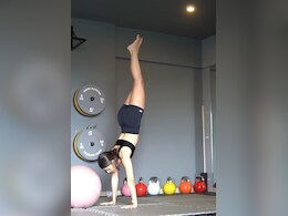 Alaya Furniturewalla Makes A Perfect Landing On A Gym Ball In Her Latest Workout Video Alaya Furniturewalla Makes A Perfect Landing On A Gym Ball In Her Latest Workout Video