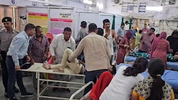 Barmer News: बाड़मेर में भीषण हादसा, ट्रैक्टर-ट्राली के पलटने से मासूम बच्ची की मौत, करीब डेढ़ दर्जन लोग घायल