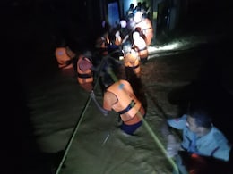 तेलंगाना और आंध्र में आफत की बारिश, जनजीवन अस्त-व्यस्त तेलंगाना और आंध्र में आफत की बारिश, जनजीवन अस्त-व्यस्त