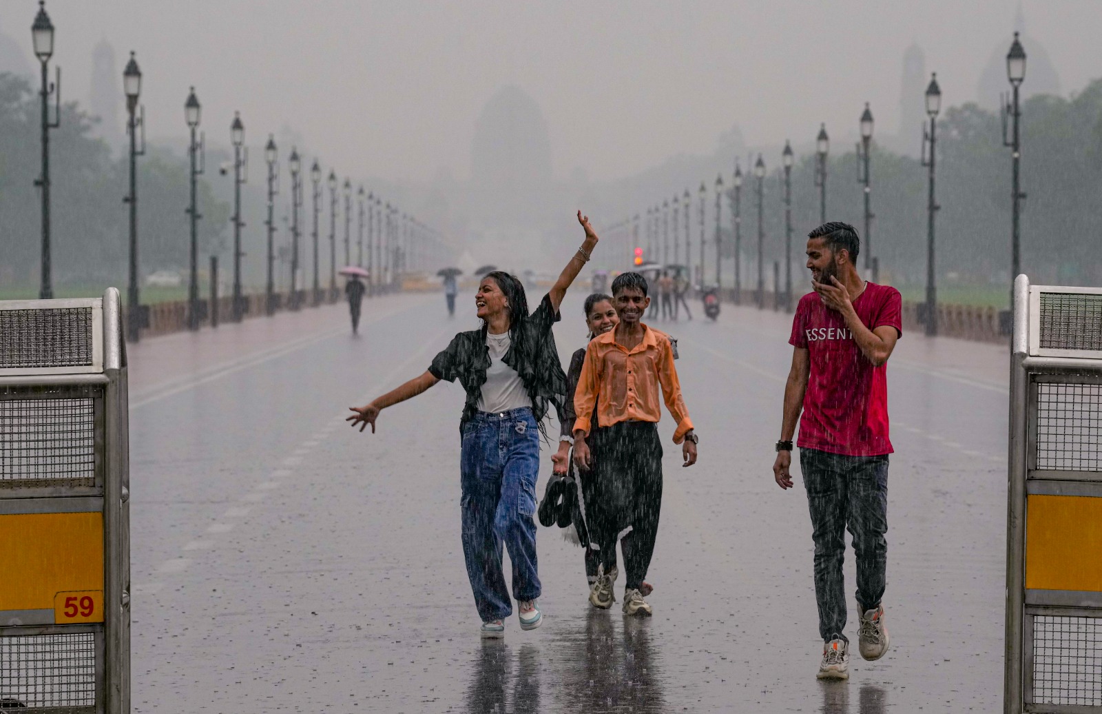 Rain Hits Parts Of Delhi, &#039;Yellow&#039; Alert Issued For More Rain
