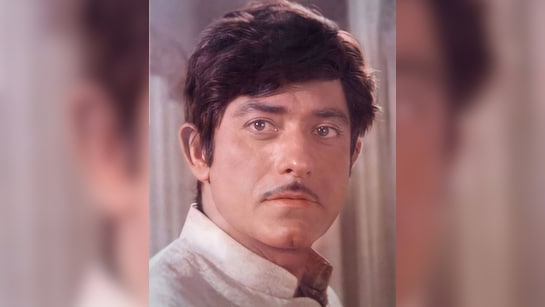 Raaj Kumar के गुड लुकिंग बेटे की फोटो वायरल, बॉलीवुड में नहीं देखी होगी ऐसी दमदार पर्सनैलिटी, लोग बोले- हीरो हो तो ऐसा 
