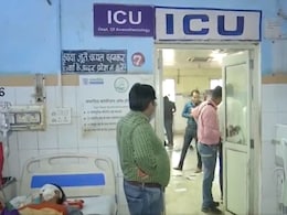JAH Gwalior: आईसीयू में आग, मौत पर सस्पेंस, बेटे ने कहा- पिता की नब्ज नहीं, डीन बोले- मरीज वेटिंलेटर पर JAH Gwalior: आईसीयू में आग, मौत पर सस्पेंस, बेटे ने कहा- पिता की नब्ज नहीं, डीन बोले- मरीज वेटिंलेटर पर