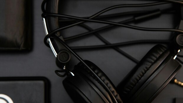 Best Deals On Wired Headphones From Flipkart