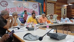 सांसद विजय बघेल ने अपनी ही सरकार को घेरा, कहा- अपनी हंसी मत उड़ाएं,कर्मचारियों की मांग पूरी करें