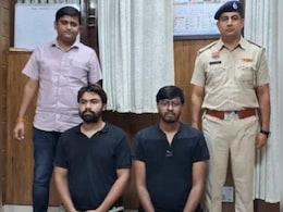 50 लाख रुपये की ठगी करने वाले दो युवक डीडवाना से गिरफ्तार, देशभर में 100 से अधिक वारदात को दी अंजाम 50 लाख रुपये की ठगी करने वाले दो युवक डीडवाना से गिरफ्तार, देशभर में 100 से अधिक वारदात को दी अंजाम