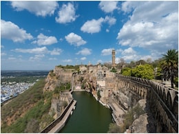 बढ़ती गर्मी का प्रहार: घट रहा उत्तर और पूर्वी भारत के 38 बड़े जलाशयों में पानी का स्तर बढ़ती गर्मी का प्रहार: घट रहा उत्तर और पूर्वी भारत के 38 बड़े जलाशयों में पानी का स्तर