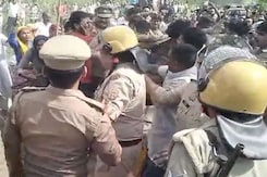 Video: Cops Thrashed By Mob In UP After Villager Dies In Accident Video: Cops Thrashed By Mob In UP After Villager Dies In Accident
