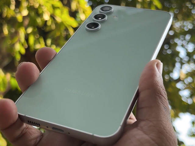 Samsung Galaxy S24 FE: A Budget-Friendly Flagship?