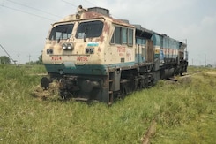 Train Engine Spotted In Field After Derailment In Bihar's Gaya Train Engine Spotted In Field After Derailment In Bihar's Gaya
