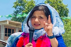 Political Debut For Mehbooba Mufti's Daughter From Bijbehara Political Debut For Mehbooba Mufti's Daughter From Bijbehara