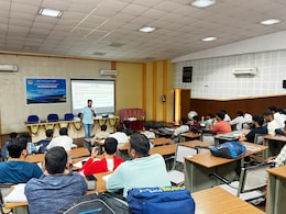 MBM विश्वविद्यालय का ये शॉर्ट टर्म कोर्स युवाओं की जिंदगी में ला सकता है बदलाव, जानें पूरी डिटेल MBM विश्वविद्यालय का ये शॉर्ट टर्म कोर्स युवाओं की जिंदगी में ला सकता है बदलाव, जानें पूरी डिटेल