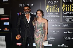 IIFA 2024: The One Where Bobby Deol Posed With Wife Tanya IIFA 2024: The One Where Bobby Deol Posed With Wife Tanya
