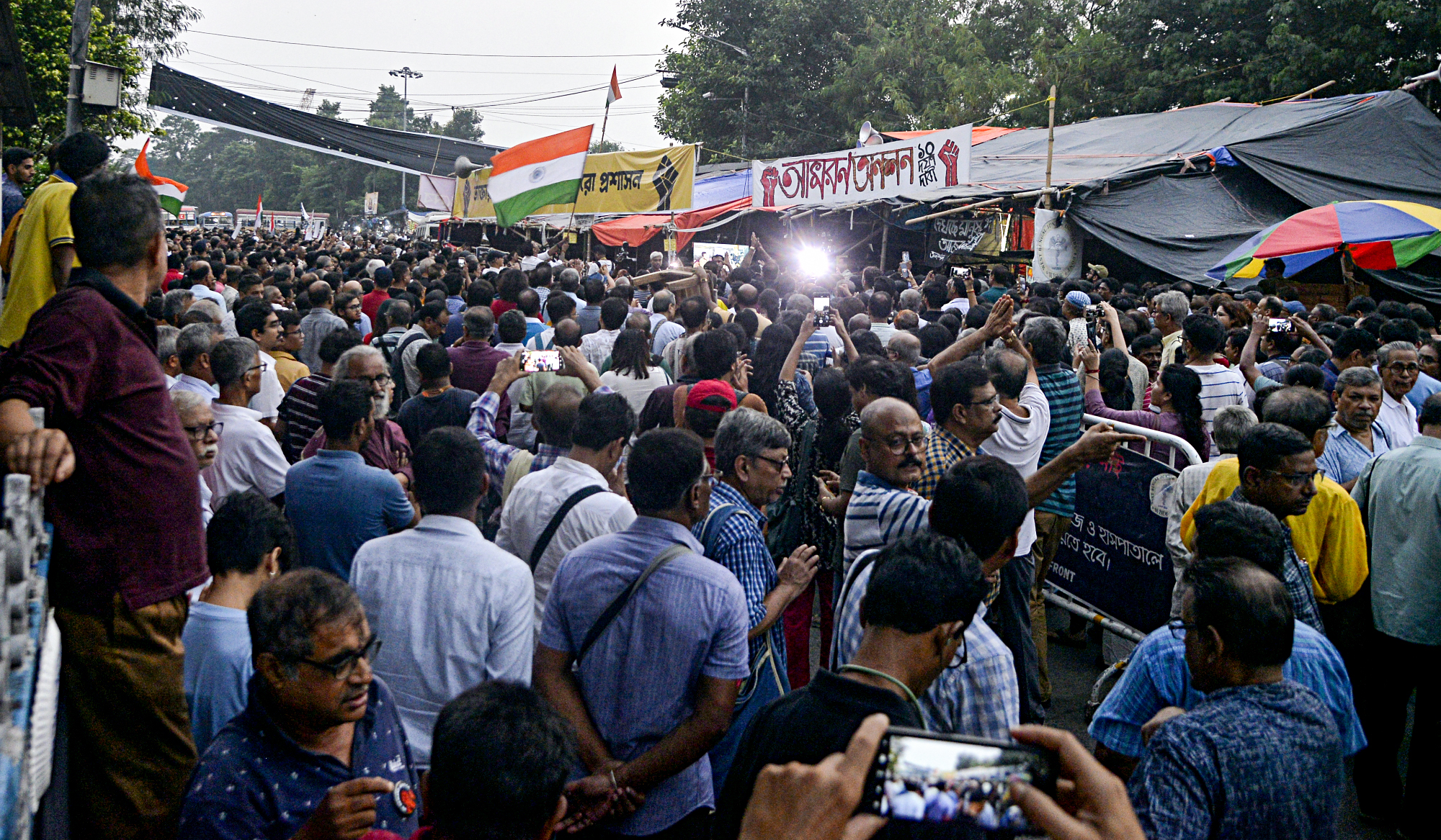Protesting Doctors To Attend Meeting Called By Bengal Government On Monday