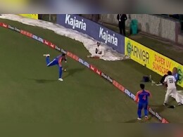 IND vs BAN: हार्दिक पंड्या बने 'सुपरमैन', बॉउंड्री लाइन पर अनोखा कैच लपक दिलाई सूर्यकुमार यादव की याद