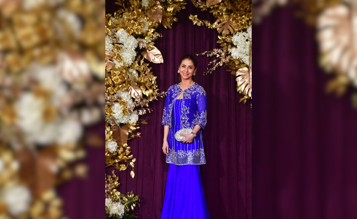 Amid Divorce Rumours, Urmila Matondkar Makes Solo Appearance At Manish Malhotra's Diwali Party