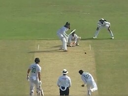 Tony De Zorzi: 27 वर्षीय बल्लेबाज ने मचाई ऐसी तबाही कि बन गया रिकॉर्ड, VIDEO