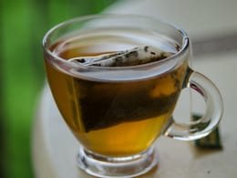 Sick Of Your Tea Bag Sinking? This Simple Hack Will Save Your Chai Sick Of Your Tea Bag Sinking? This Simple Hack Will Save Your Chai