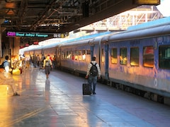 Year Ender 2025: इस साल रेलवे ने किए कई बड़े बदलाव, ट्रेन से सफर करने वाले यात्रियों को पता होनी चाहिए ये बात