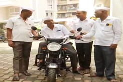 Mumbai's Dabbawalas Take The Green Route, E-Bikes To Distribute Lunchboxes Mumbai's Dabbawalas Take The Green Route, E-Bikes To Distribute Lunchboxes