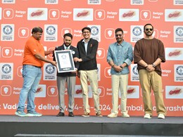 Swiggy Delivers 11,000 Vada Pavs In One Single Order, Sets Guinness World Record Swiggy Delivers 11,000 Vada Pavs In One Single Order, Sets Guinness World Record