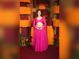 Tamannaah Bhatia Was In The Pink Of Diwali Vibes In A Bright Pink <i>Lehenga</i>