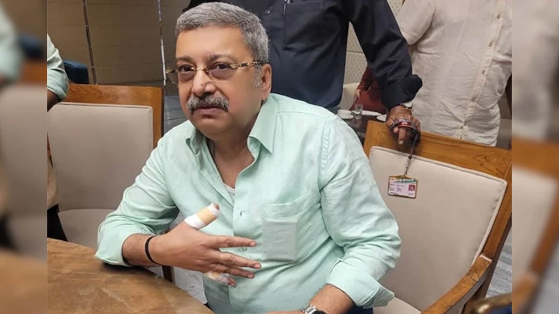 In Row Over Waqf Bill, Trinamool's Kalyan Banerjee Smashes Glass, Cuts Thumb