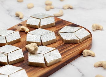 Make Kaju Ki Barfi At Home To Satisfy Your Sweet Tooth (Easy Recipe Inside) Make Kaju Ki Barfi At Home To Satisfy Your Sweet Tooth (Easy Recipe Inside)