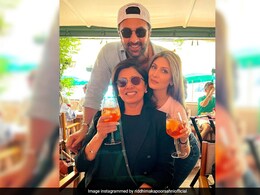 Riddhima Kapoor Reveals How Her Family Dealt With Father Rishi Kapoor's Death Riddhima Kapoor Reveals How Her Family Dealt With Father Rishi Kapoor's Death