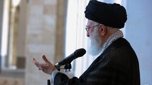 दुनिया भर में आलीशान घर, होटल... गरीबों के मसीहा और ईरान के सुप्रीम लीडर खामेनेई के बेटे की संपत्ति ने चौंकाया