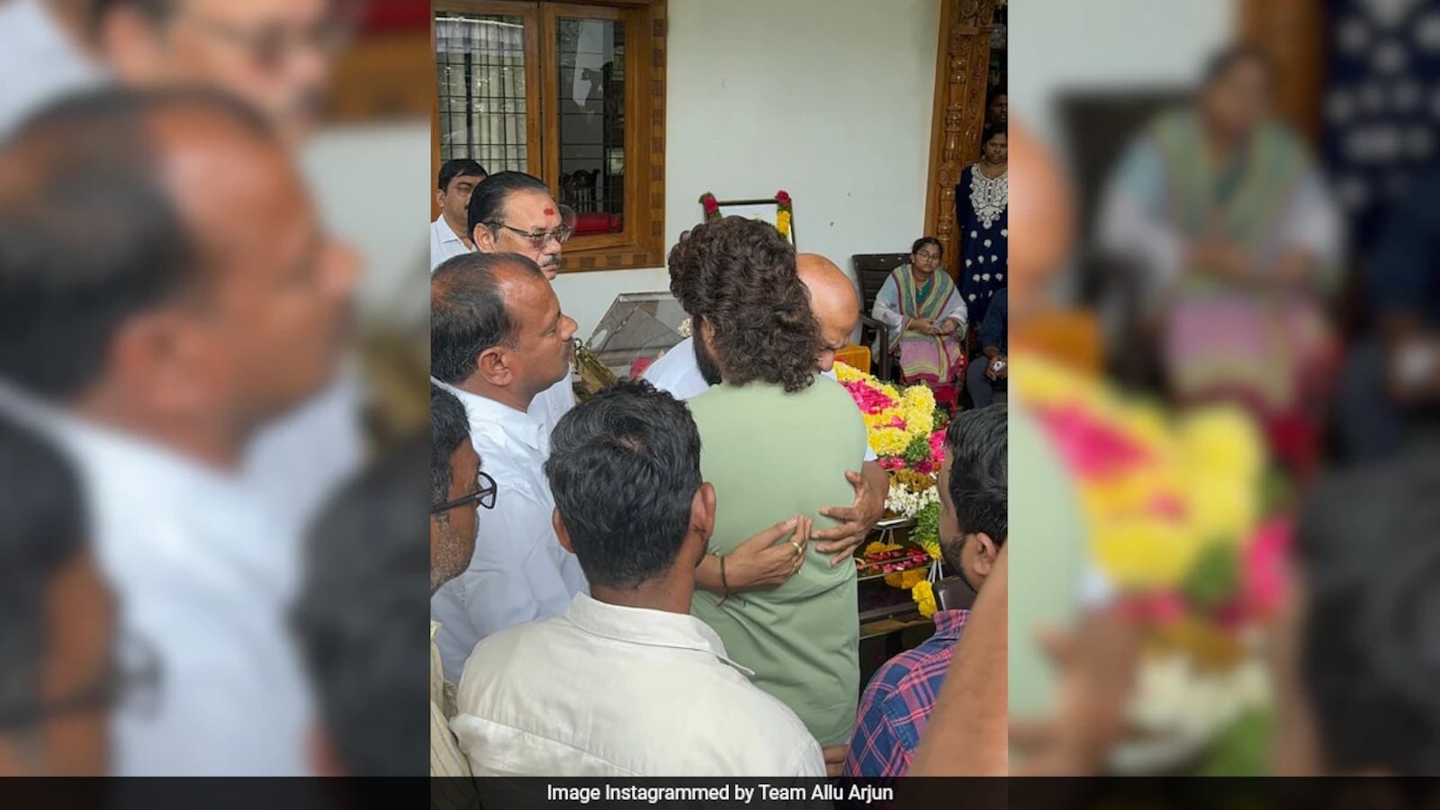 Allu Arjun Consoles A Bereaved Rajendra Prasad After His Daughter Dies ...