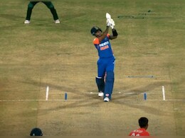 IND vs BAN 1st T20:  सूर्यकुमार यादव का एंटरटेनमेंट शो, सोशल मीडिया पर वायरल हुआ ये गगनचुंबी छक्का - VIDEO