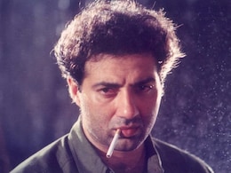 Jaat First Look: सनी देओल की बर्थडे पर नई फिल्म का ऐलान, इस बार हैंडपंप नहीं पंखा लिए खूंखार लुक में आए नजर Jaat First Look: सनी देओल की बर्थडे पर नई फिल्म का ऐलान, इस बार हैंडपंप नहीं पंखा लिए खूंखार लुक में आए नजर
