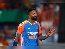 हार्दिक पंड्या की बदल गई जर्सी, जानें अब कहां करने जा रहे हैं छक्के-चौकों की बरसात हार्दिक पंड्या की बदल गई जर्सी, जानें अब कहां करने जा रहे हैं छक्के-चौकों की बरसात